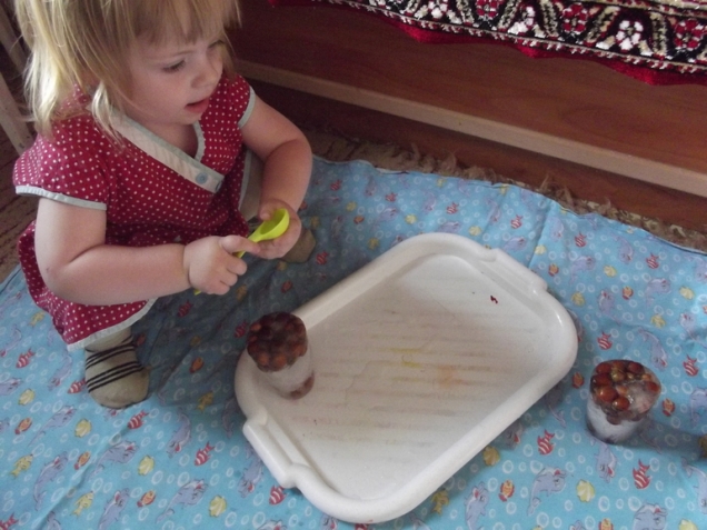 Занятия со льдом для мелкой моторики !