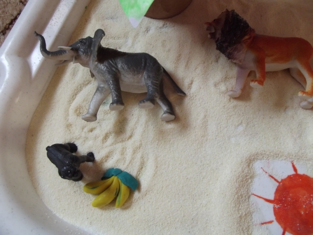 Две сенсорные коробки за 10 минут . Две сенсорные коробки за 10 минут .