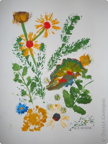 Рисование отпечатками цветов и листьев !