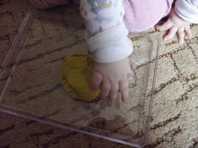 Как легко выучить цвета с малышом .