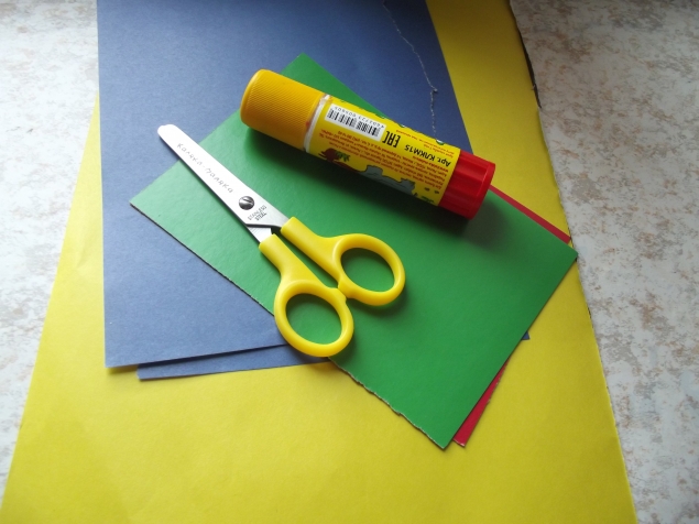 Аппликация " Цветочки с бахромой ". Аппликация " Цветочки с бахромой ".