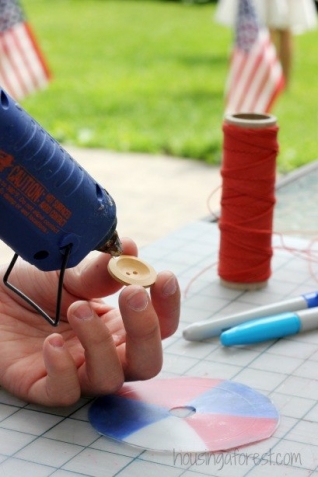 Игрушка " Вертушка " .