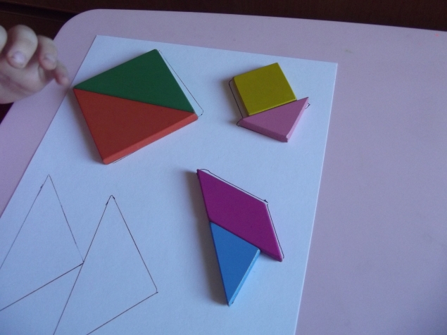 Развиваем логику и мышление . Развиваем логику и мышление .