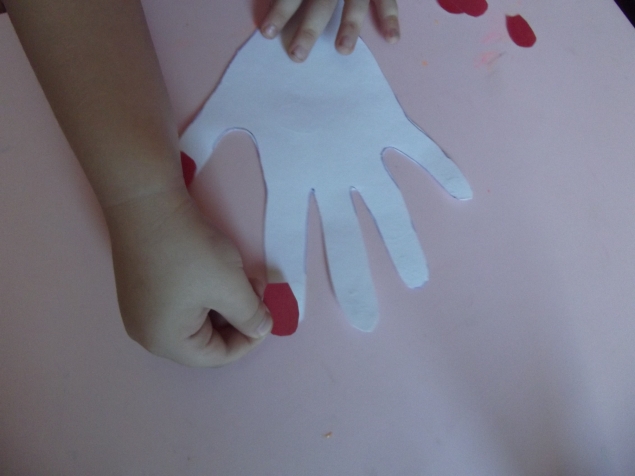 Занимательный маникюр !