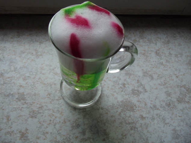 Опыт " Дождик в стакане " . Опыт " Дождик в стакане " .