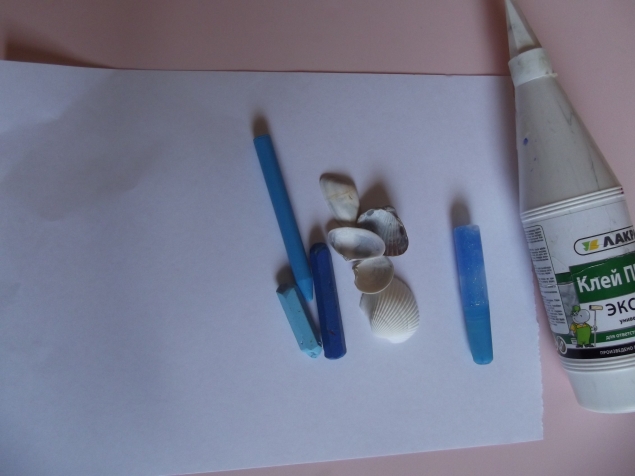 Аппликация с ракушками .