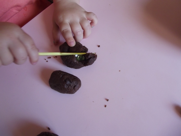 Игры с пластилином .