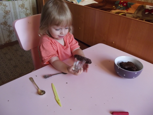 Игры с пластилином .