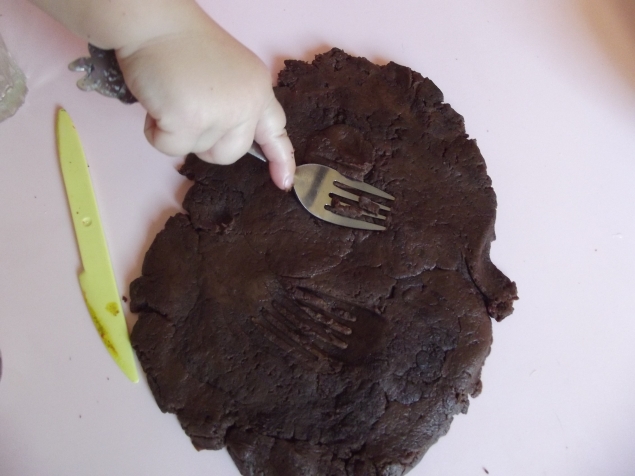 Игры с пластилином .