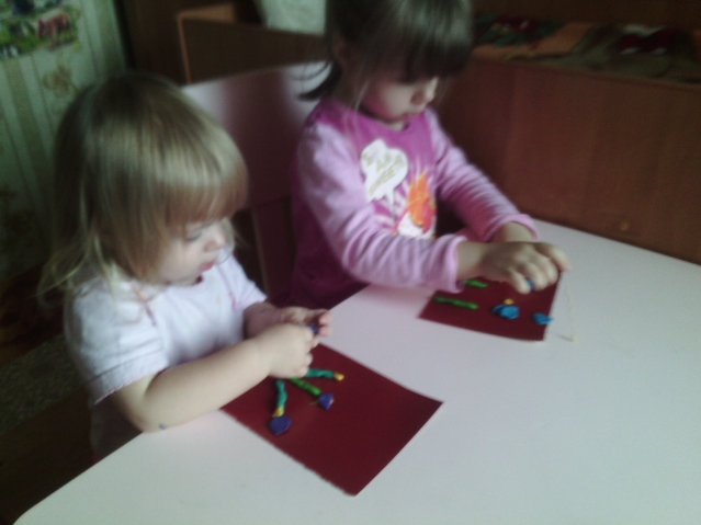 Открытки с пластилиновыми цветами . Открытки с пластилиновыми цветами .