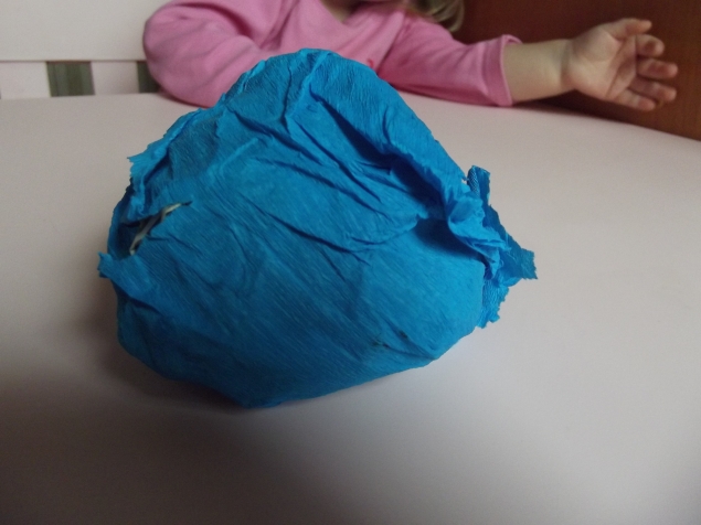 Чем занять ребенка на 10 минут ?