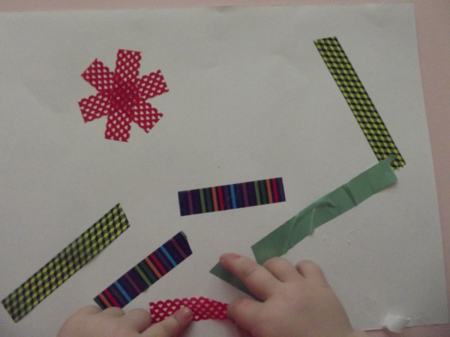 Картины из скотча .