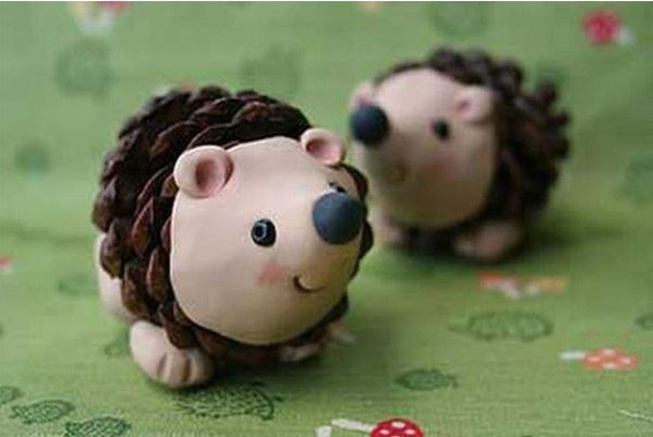 Поделки из шишек . Поделки из шишек .