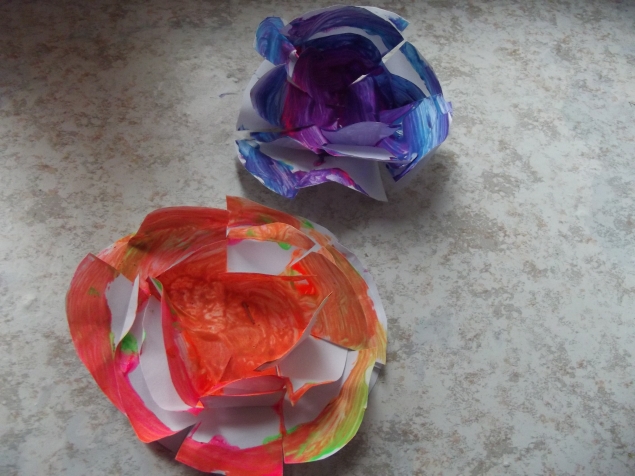 Цветы из бумаги . Цветы из бумаги .