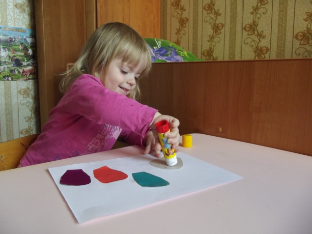 Аппликация " Осенний лес ".