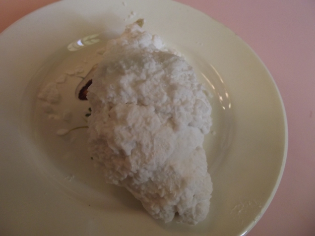 Динозавр в яйце . Динозавр в яйце .