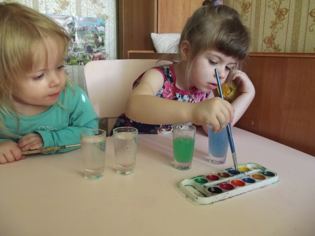 Смешиваем цвета .