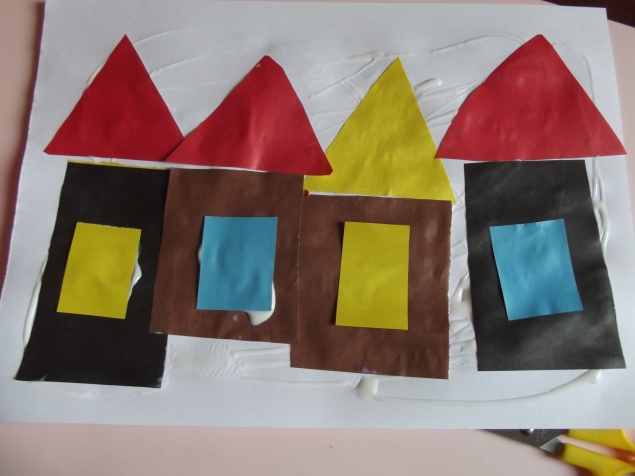 Аппликация " Городок " . Аппликация " Городок " .