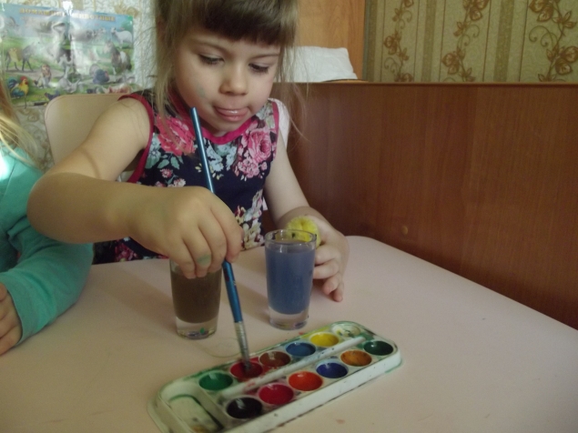 Смешиваем цвета .