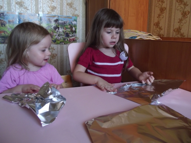 Короны из фольги . Короны из фольги .