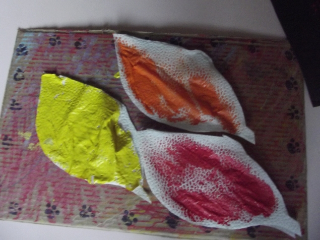 Листочки . Листочки .