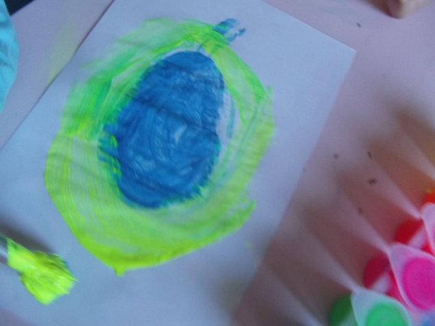 Смешиваем цвета на бумаге . Смешиваем цвета на бумаге .