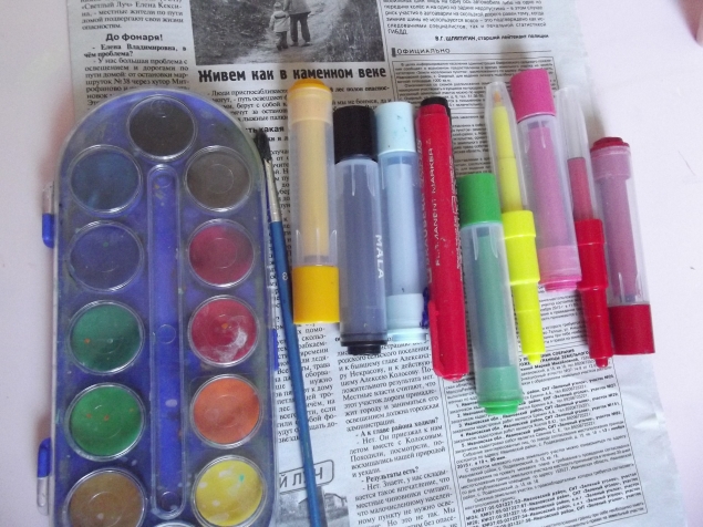 Коллаж на газете .