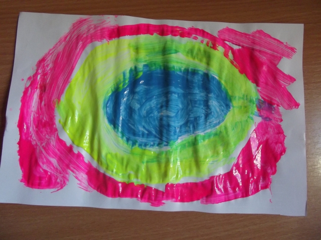 Смешиваем цвета на бумаге . Смешиваем цвета на бумаге .