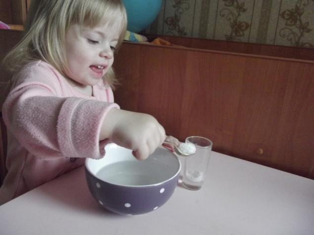 Опыт с водой .