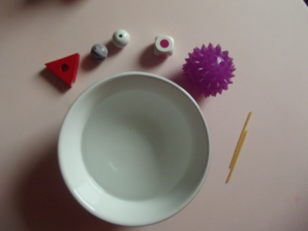 Плавает - тонет . Плавает - тонет .