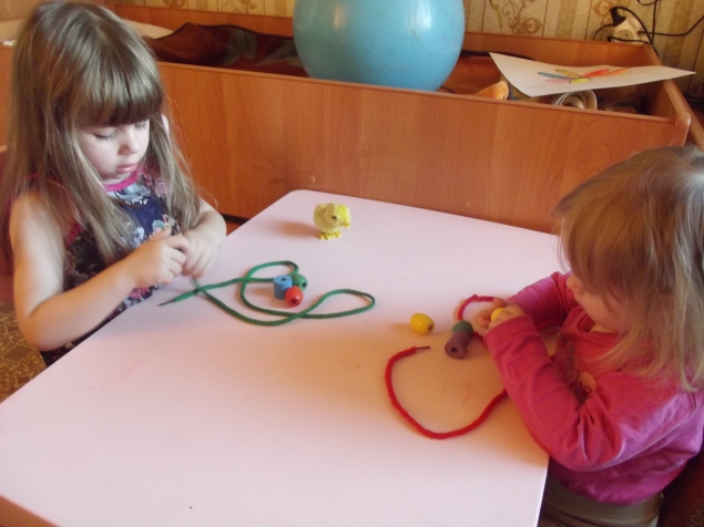 Игры со шнуровкой . Игры со шнуровкой .