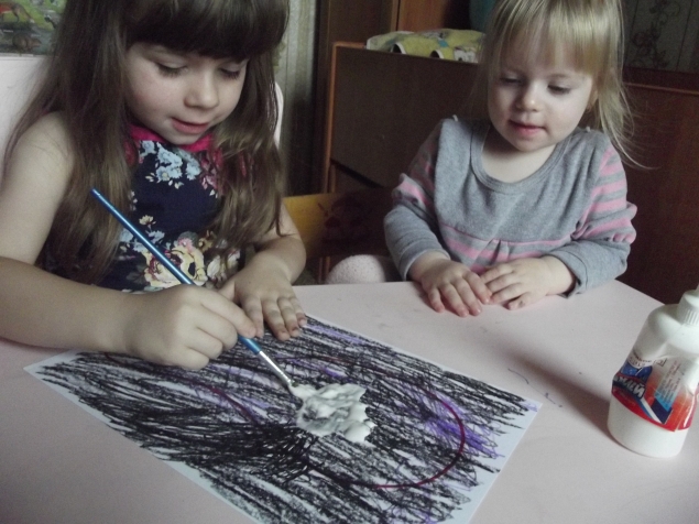 Аппликация " Привидение " . Аппликация " Привидение " .