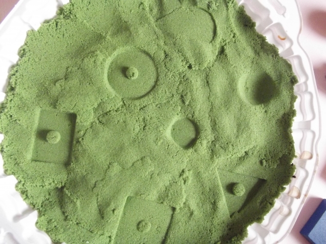 Отпечатки на песке . Отпечатки на песке .