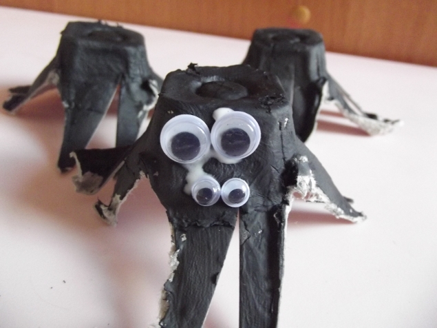 Паучки . Паучки .