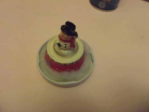 Банка с снеговиком . Банка с снеговиком .