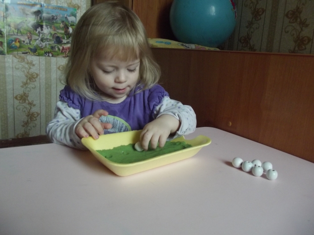 Игра для мелкой моторики .