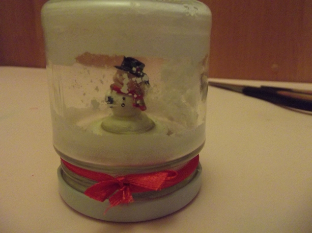 Банка с снеговиком . Банка с снеговиком .