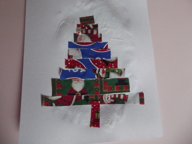 Елочки из бумаги .