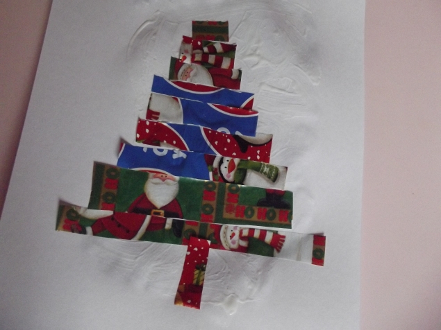 Елочки из бумаги .