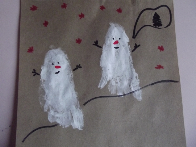 Снеговики из ножек .