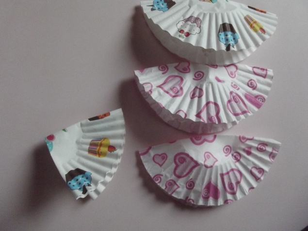 Елка . Елка .