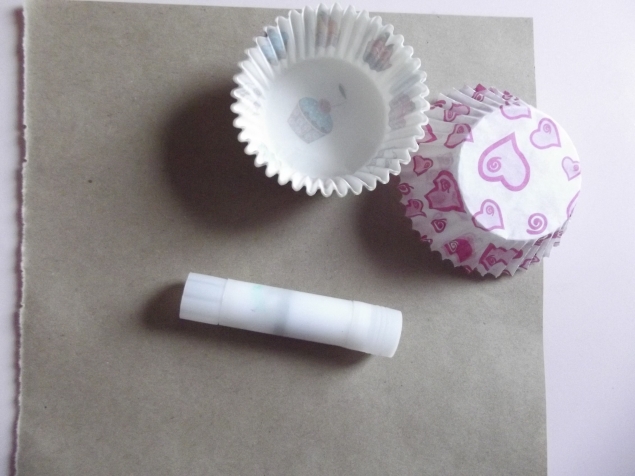 Елка . Елка .