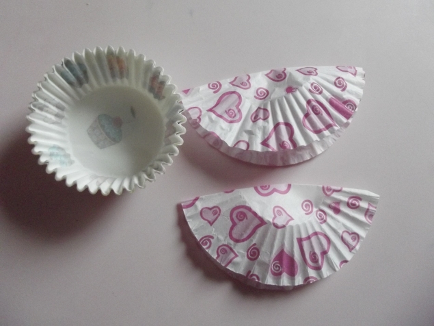 Елка . Елка .