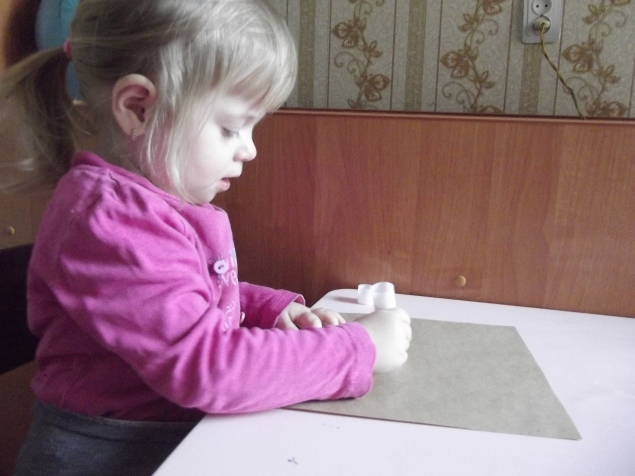 Елка . Елка .