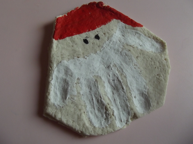 Отпечаток на тесте .