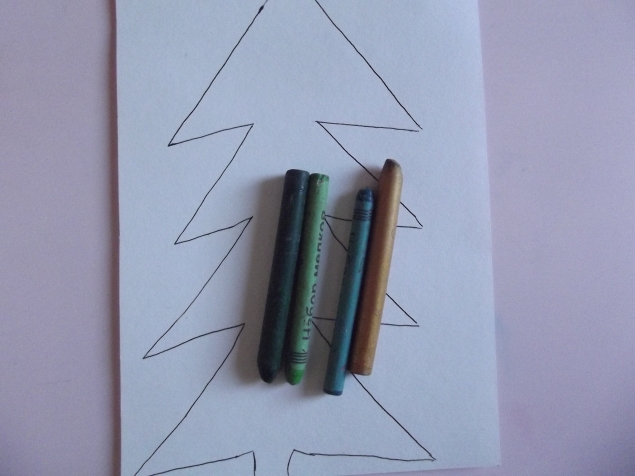 Раскрашиваем елочку . Раскрашиваем елочку .