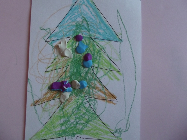 Раскрашиваем елочку . Раскрашиваем елочку .