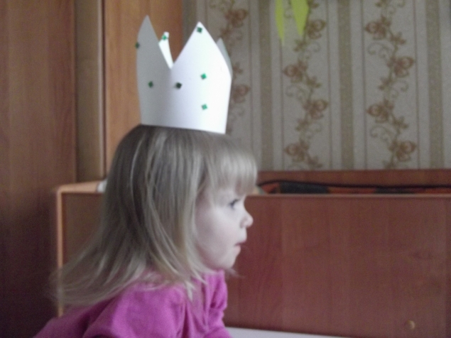 Короны . Короны .