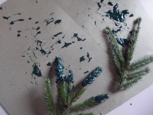 Еловые кисти .