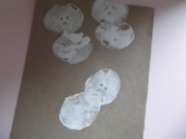 Отпечатки картошкой .